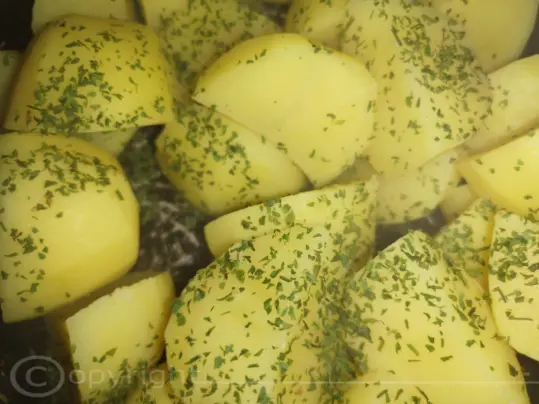 Kartoffeln mit Petersilie,